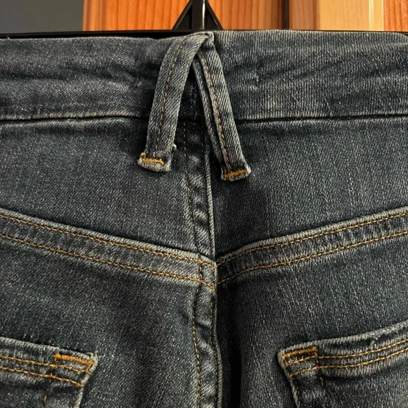 Good American Jeans - Picture 3 of 6